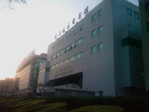 中杂（东图)剧场